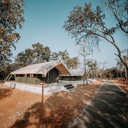 Palash The Jungle Resort Gondia Buitenkant foto